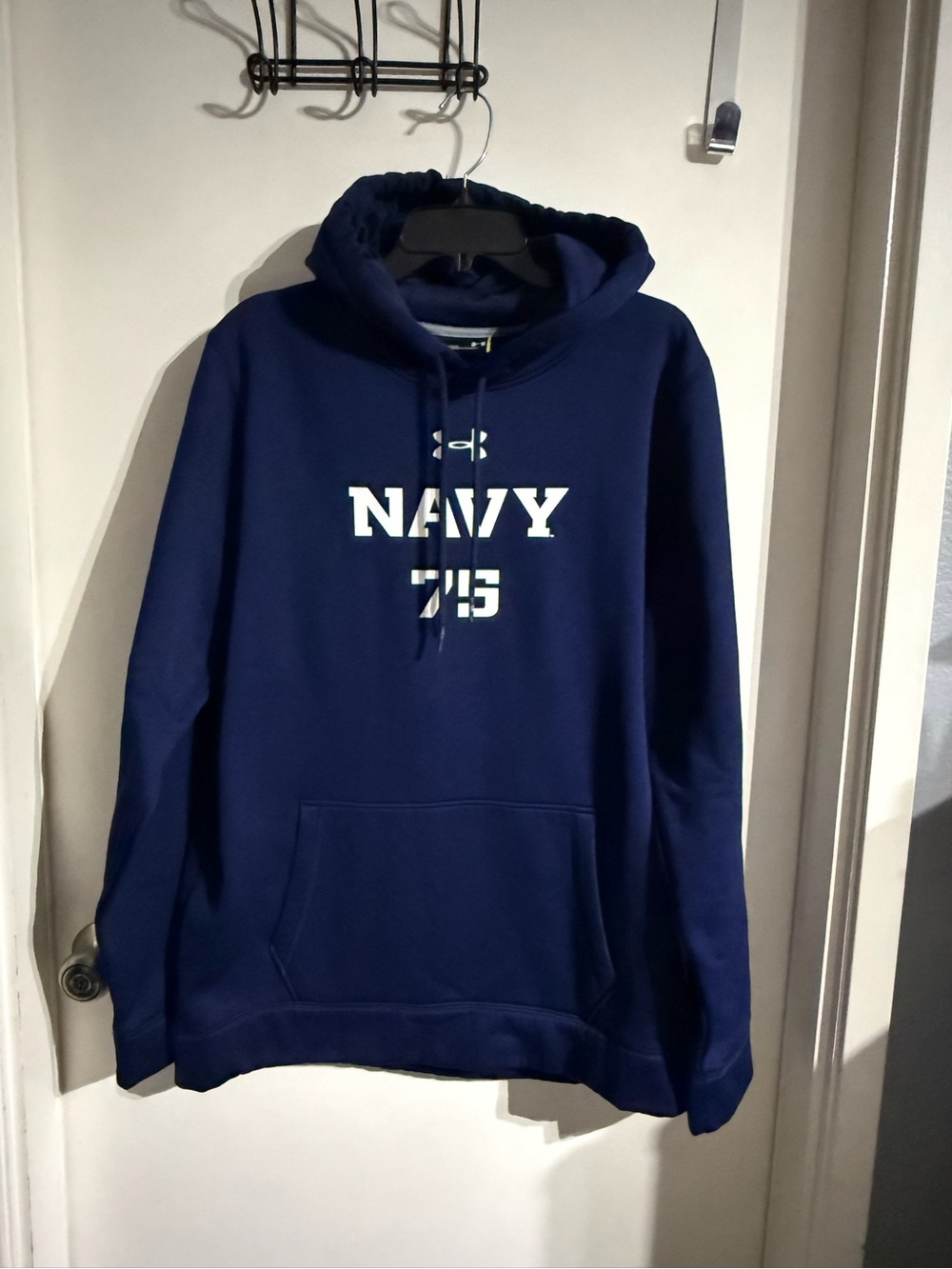 EUC Men’s Under Armour NAVY 75 Loose Hoodie Size Large